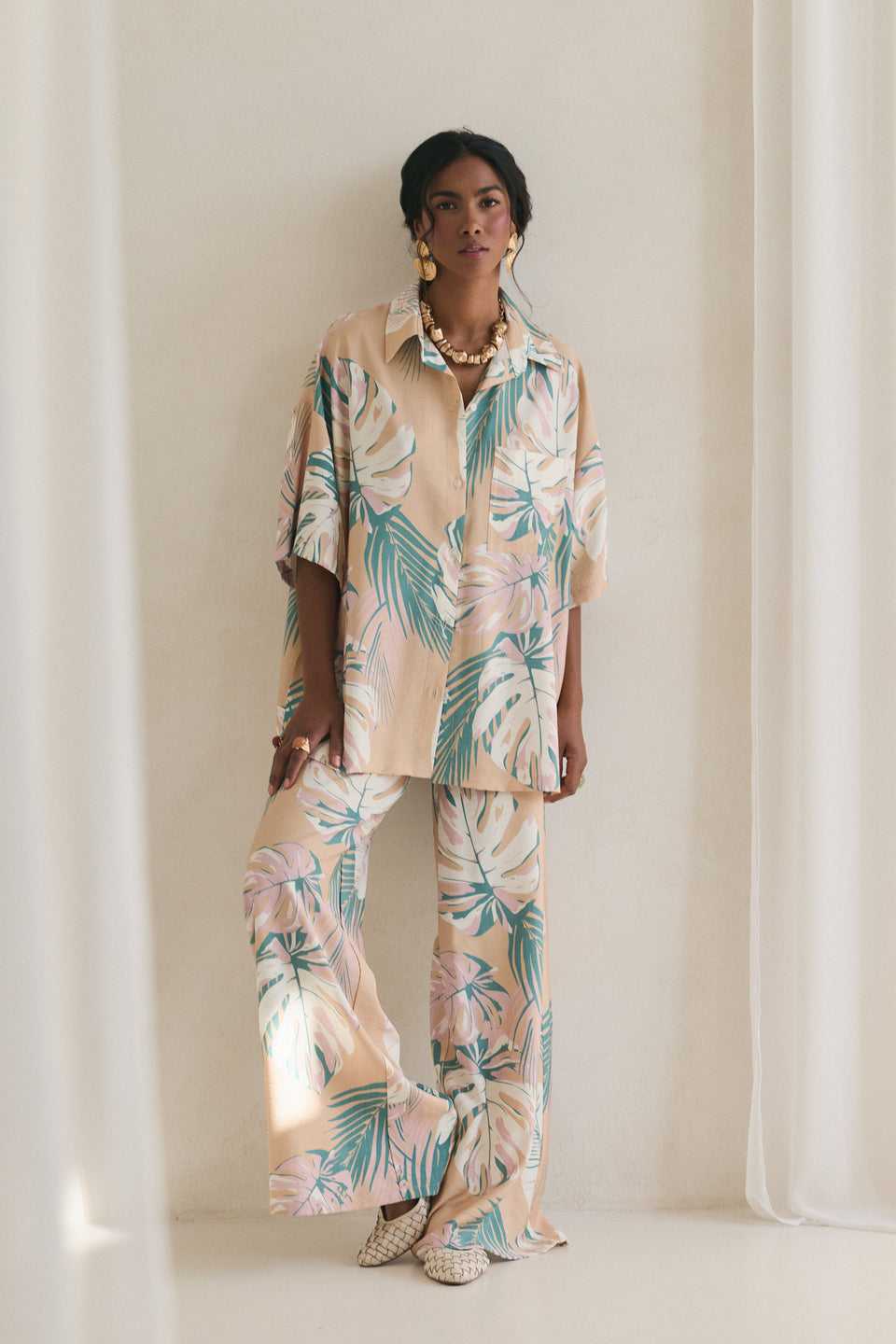 Blush Tropical Leaves Leto Blouse