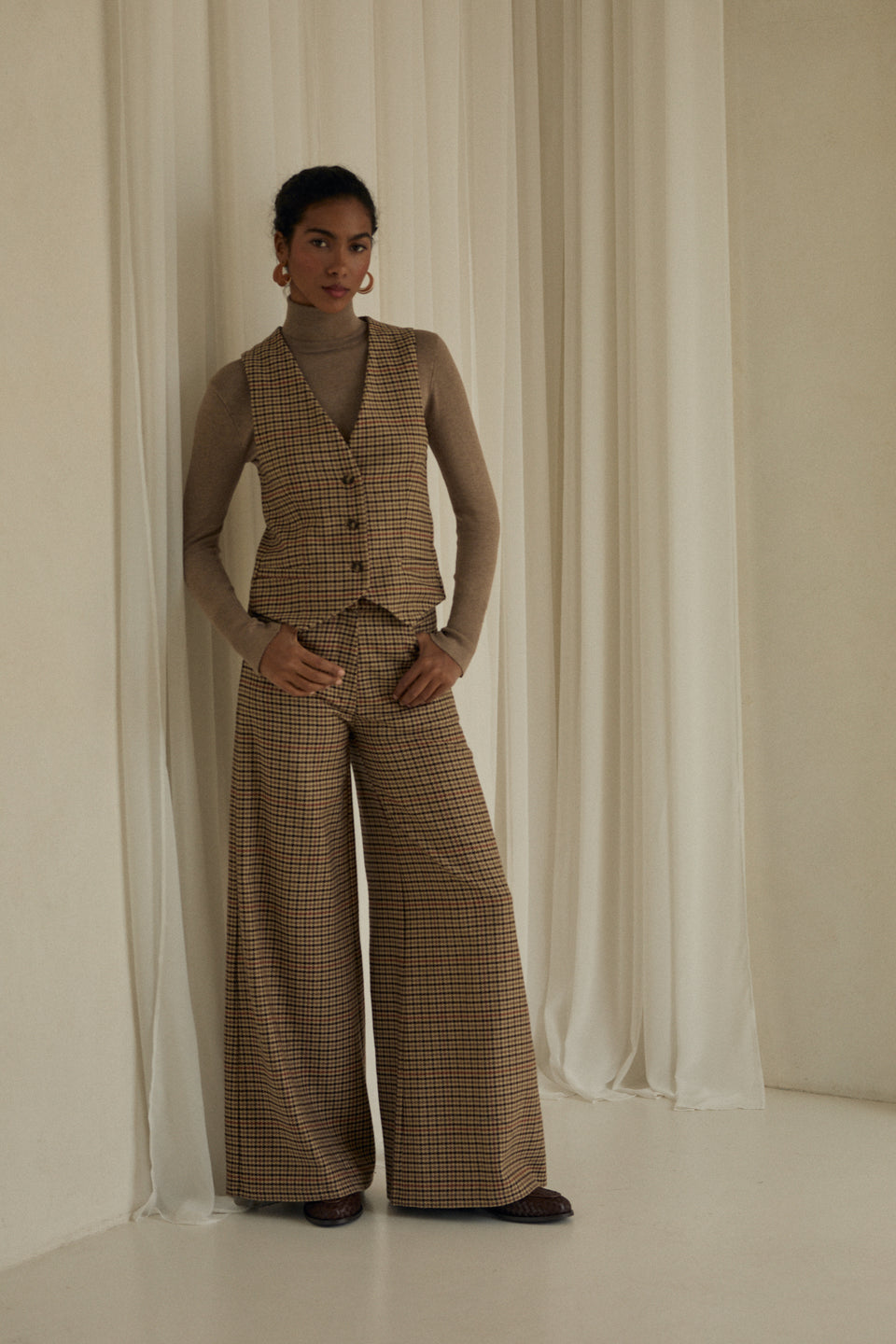 Caramel Hound Flared Pants