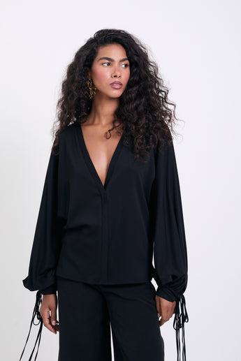 Silent Elegance Ariane Blouse