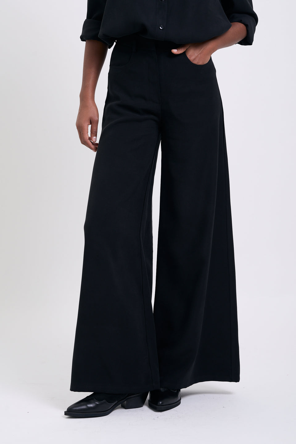 Coal Line Flared Pants