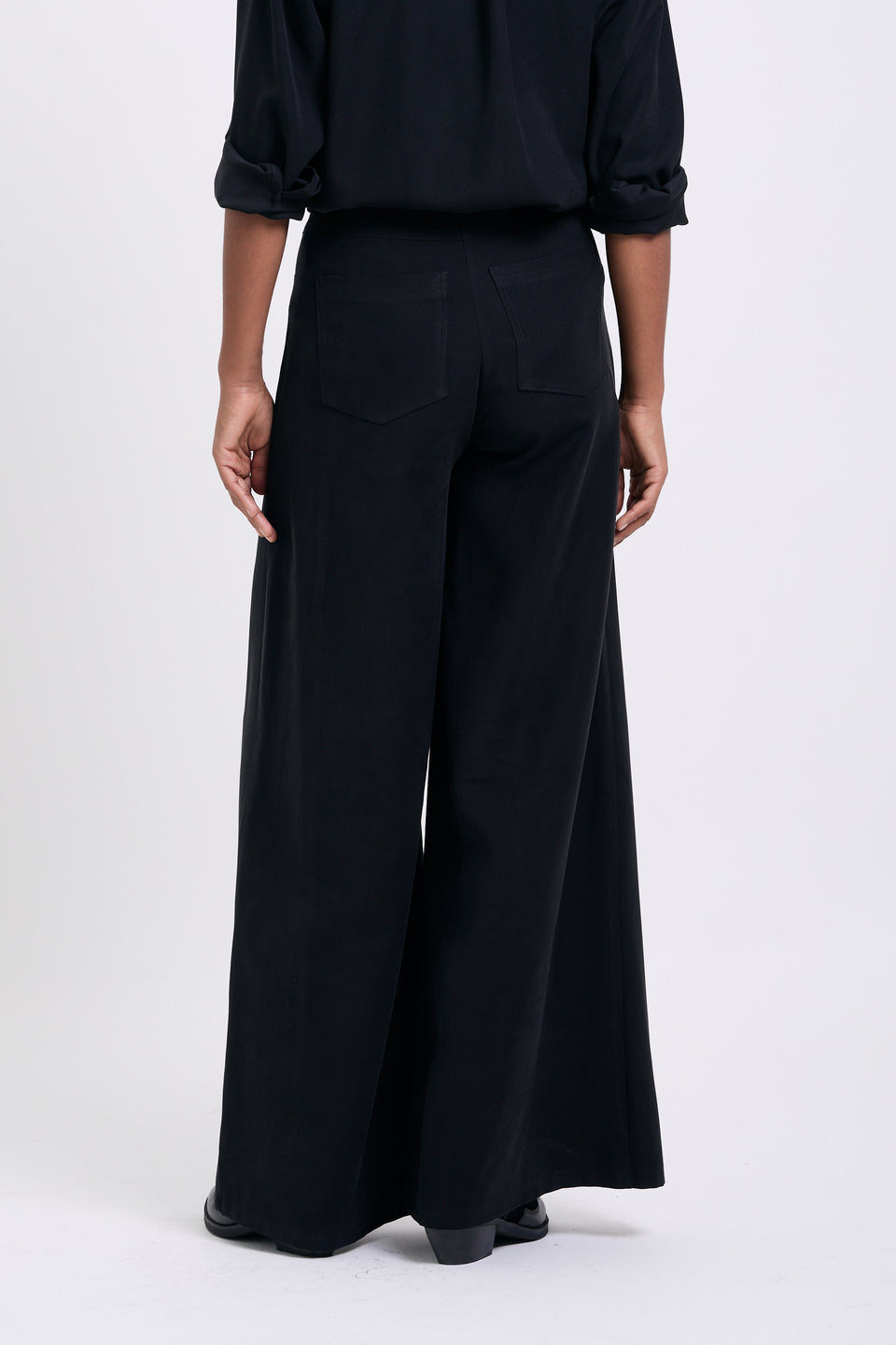 Coal Line Flared Pants