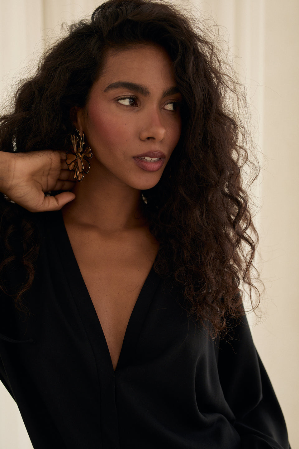 Silent Elegance Ariane Blouse