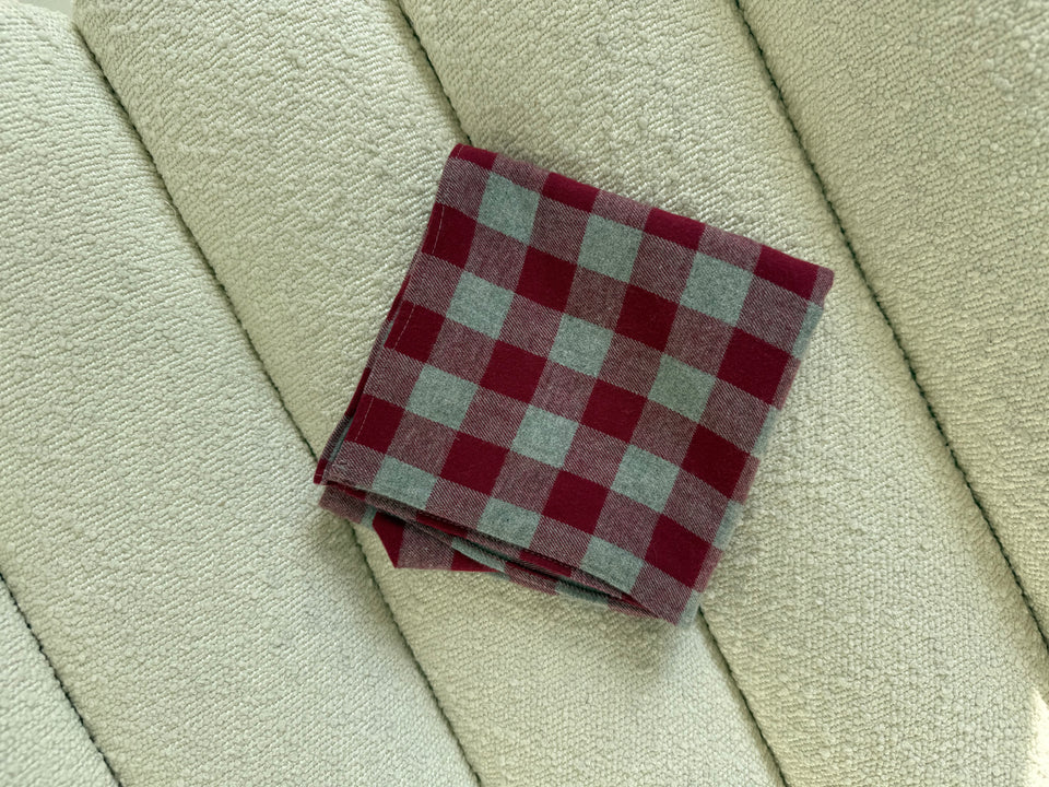 Berry Kiss Scarf