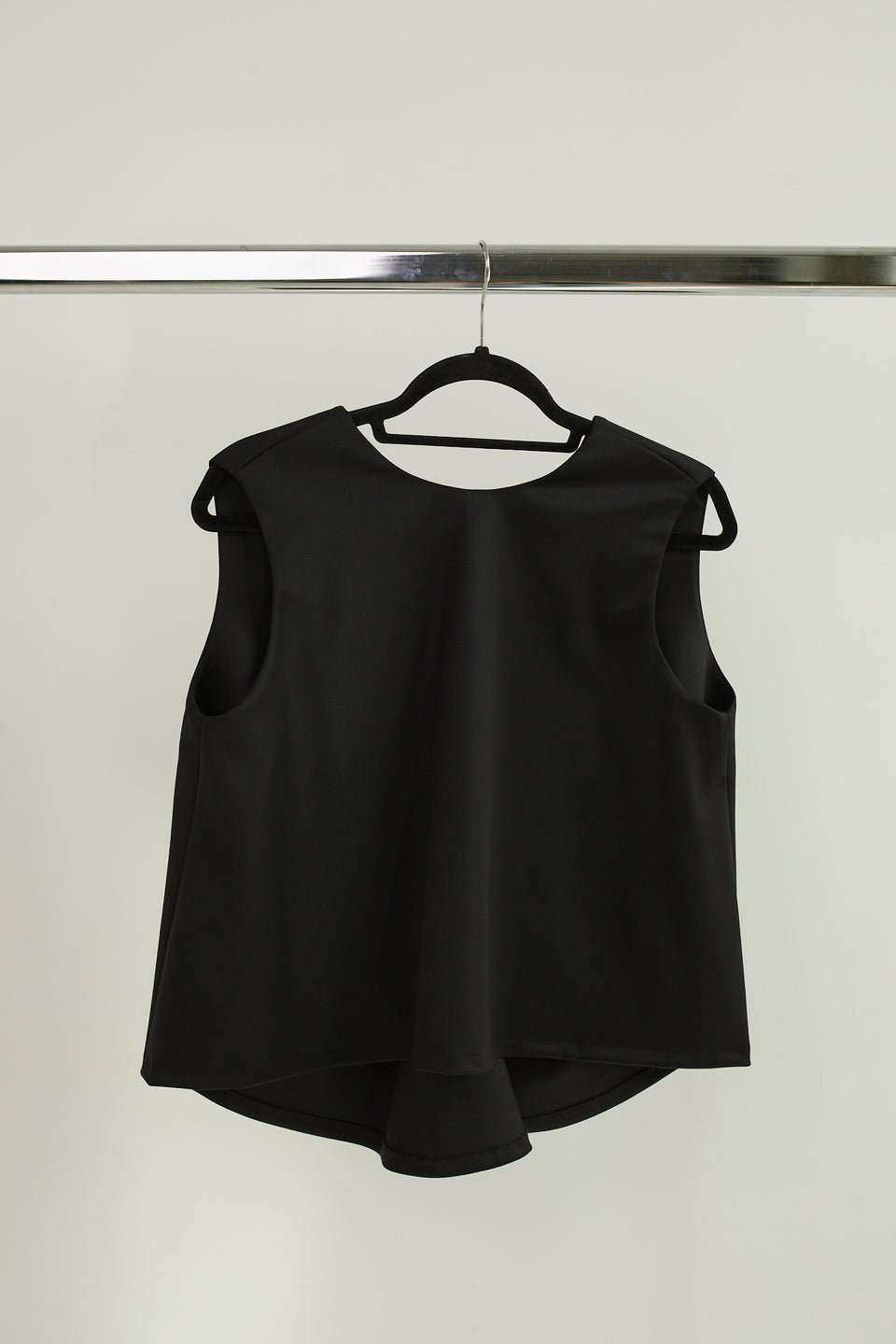 Black Bulgy Top